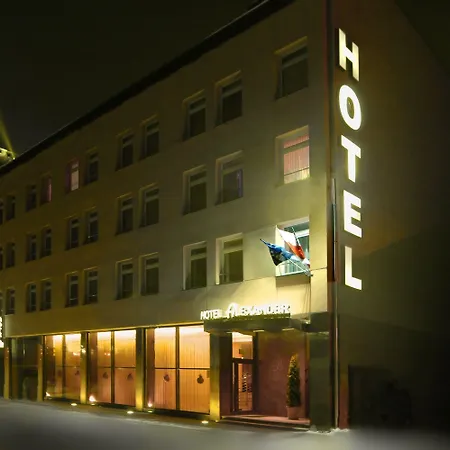 Alexander Hotel 3*