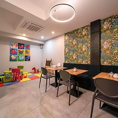 Hotel Alexander 3*