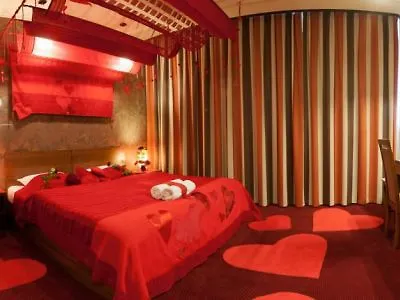 Alexander Hotel